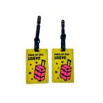 זוג תגים מעוצבים PACK UP AND LEAVE