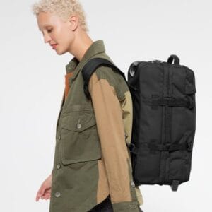 תיק נסיעות קטן על גלגלים למטוס + רצועות גב Eastpak Strapverz S