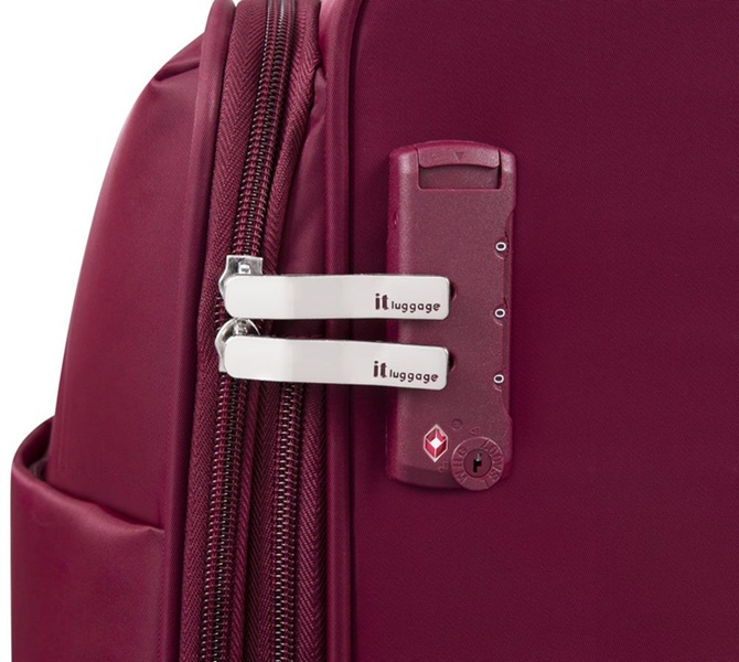 סט מזוודות בד קלות 3 יח' 30-25-20 מבית IT Luggage דגם Lustrous Luxe-יין5 סט מזוודות בד קלות 3 יח' 30-25-20 מבית IT Luggage דגם Lustrous Luxe-יין5